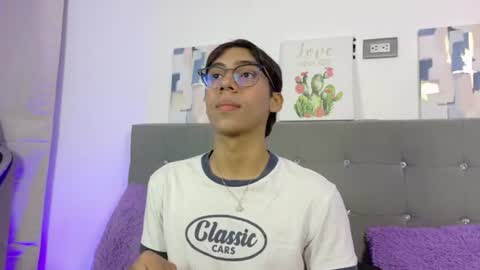 Snapshot of eros_lux1 chatting on July 16, 2026, 12:44 pm Eros Lux1 online show from July 16, 2026, 12:44 pm