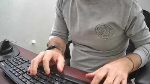 Eroskatt online show from January 7, 2025, 6:45 pm