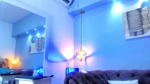 Snapshot of eross_santy chatting on June 11, 2026, 1:53 pm Eross online show from June 11, 2026, 1:53 pm
