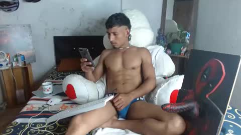 Snapshot of erotic_city_boyz69 chatting on January 31, 2025, 2:58 am WILL online show from January 31, 2025, 2:58 am