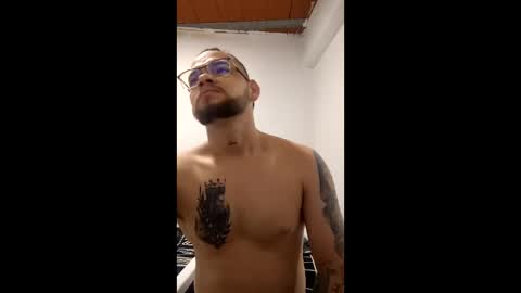 Snapshot of erotic_couplesex01 chatting on December 19, 2025, 6:59 pm erotic_couplesex01 online show from December 19, 2025, 6:59 pm