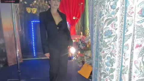 Eve online show from October 9, 2025, 5:22 pm