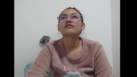 Snapshot of erotic_fusion_ chatting on January 19, 2025, 12:17 am erotic_fusion_ online show from January 19, 2025, 12:17 am