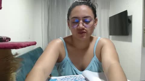 Snapshot of erotic_fusion_ chatting on June 1, 2026, 12:01 am erotic_fusion_ online show from June 1, 2026, 12:01 am