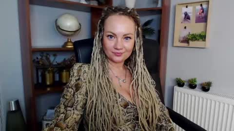 KAYA online show from December 18, 2024, 5:42 pm