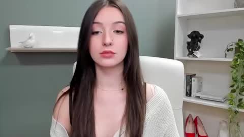 Leah online show from December 30, 2024, 11:26 am