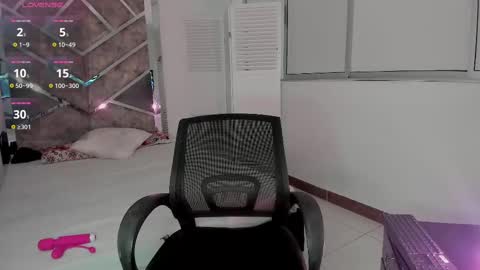 Eryx online show from October 3, 2025, 1:52 pm