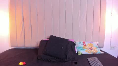 Scarlett online show from February 21, 2026, 3:51 am