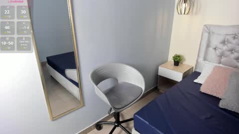 Escarlet online show from March 19, 2026, 11:58 am