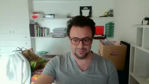 esibizionista 91 online show from February 28, 2025, 3:26 pm