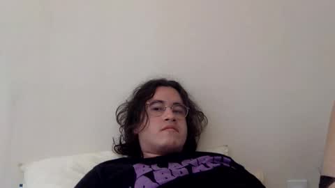 esiiis online show from February 7, 2026, 7:06 pm