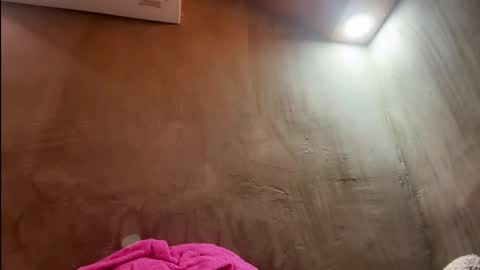 Chelliane online show from February 11, 2026, 2:44 pm