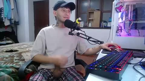Esteban online show from December 28, 2024, 8:58 am