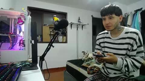 Esteban online show from January 3, 2025, 4:11 am
