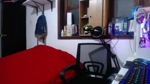 Esteban online show from February 16, 2025, 2:42 am