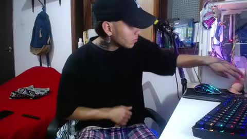 Esteban online show from February 22, 2025, 1:55 am