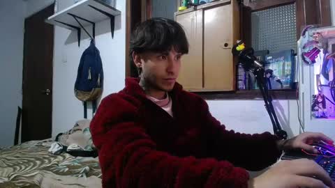 Esteban online show from March 7, 2025, 12:48 am
