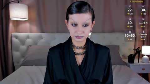 Snapshot of esme_fox chatting on April 24, 2026, 6:21 pm esme_fox online show from April 24, 2026, 6:21 pm