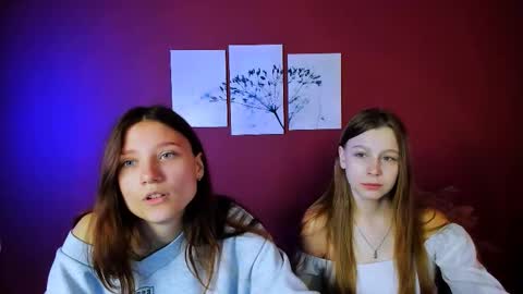 esme_moore_ online show from October 21, 2025, 8:37 am