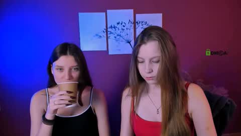 esme_moore_ online show from October 26, 2025, 9:59 am