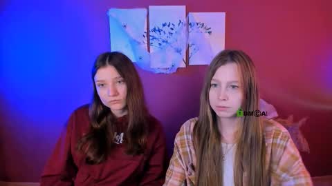 esme_moore_ online show from October 30, 2025, 9:55 am