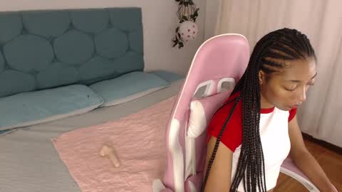 esmeralda_bk online show from February 4, 2025, 2:32 pm