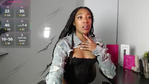 Snapshot of esmeralda_bk chatting on November 11, 2025, 11:05 pm esmeralda_bk online show from November 11, 2025, 11:05 pm