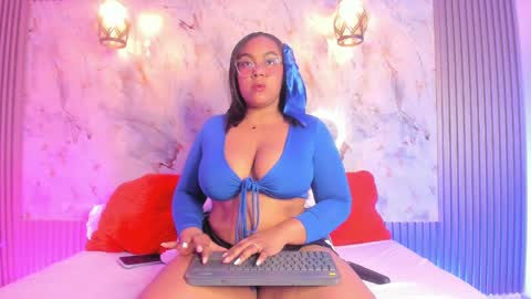 esmeralda online show from January 14, 2025, 9:02 am