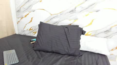 Snapshot of esmeralda_jenn11 chatting on July 16, 2026, 6:14 pm Esmeralda online show from July 16, 2026, 6:14 pm