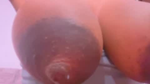 Esmeralda parck online show from October 3, 2025, 9:01 pm