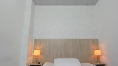 Esmeralda online show from January 13, 2026, 7:19 pm