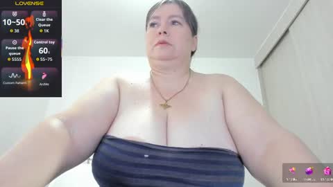 Esmeralda online show from June 24, 2026, 10:09 pm