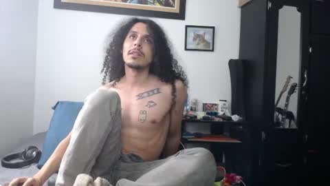 Esnider online show from July 22, 2026, 10:45 pm