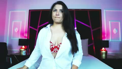Snapshot of essena_monroe chatting on June 27, 2026, 6:07 am Mary online show from June 27, 2026, 6:07 am