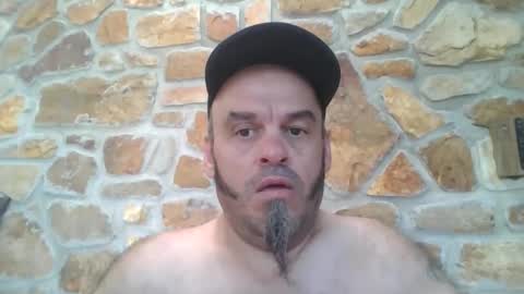 Snapshot of essensualelf chatting on September 13, 2025, 1:49 am Essensual Elf online show from September 13, 2025, 1:49 am