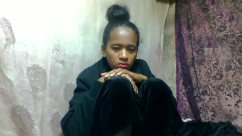 Snapshot of estancelee chatting on June 22, 2026, 3:47 am estancelee online show from June 22, 2026, 3:47 am