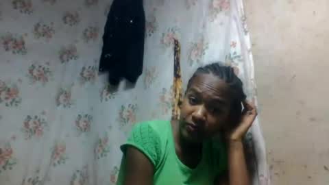 Snapshot of estancelee chatting on July 28, 2026, 12:48 pm estancelee online show from July 28, 2026, 12:48 pm