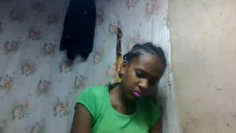 Snapshot of estancelee chatting on July 28, 2026, 6:42 pm estancelee online show from July 28, 2026, 6:42 pm