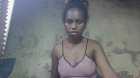 Snapshot of estanie chatting on September 27, 2025, 7:46 am estanie online show from September 27, 2025, 7:46 am