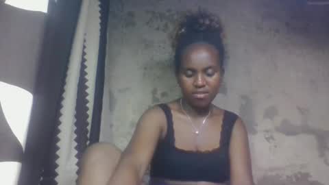 Snapshot of estanie chatting on September 30, 2025, 9:09 pm estanie online show from September 30, 2025, 9:09 pm