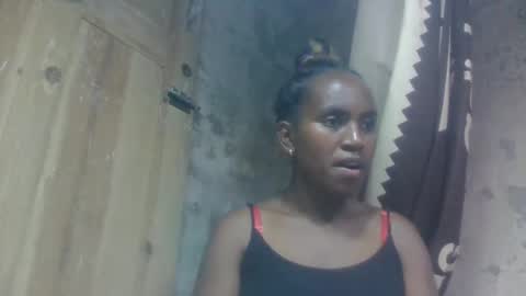 Snapshot of estanie chatting on October 4, 2025, 7:01 pm estanie online show from October 4, 2025, 7:01 pm