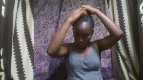 Snapshot of estanie chatting on October 22, 2025, 6:35 am estanie online show from October 22, 2025, 6:35 am