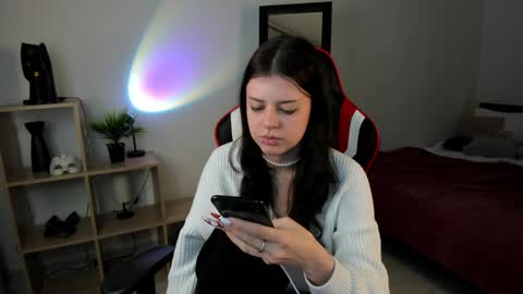 esteria online show from January 17, 2025, 5:42 am