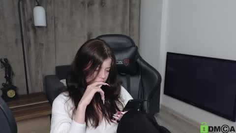 esteria online show from January 24, 2025, 9:47 pm