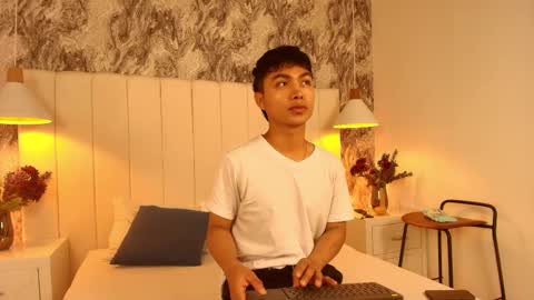 Esteban online show from September 20, 2025, 11:44 am