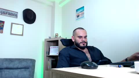 Snapshot of esteban_fer chatting on June 30, 2026, 3:29 am Esteban Fernandez online show from June 30, 2026, 3:29 am