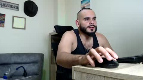 Snapshot of esteban_fer chatting on July 13, 2026, 4:59 am Esteban Fernandez online show from July 13, 2026, 4:59 am