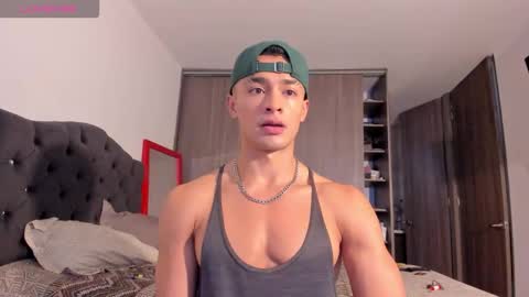 Snapshot of esteban_stud97 chatting on October 17, 2025, 8:44 pm Esteban Stud online show from October 17, 2025, 8:44 pm