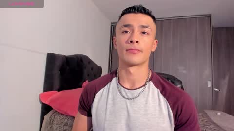 Snapshot of esteban_stud97 chatting on October 19, 2025, 8:09 pm Esteban Stud online show from October 19, 2025, 8:09 pm
