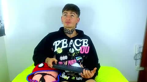 Snapshot of estebanchar_ chatting on March 4, 2025, 1:38 pm Esteban independent model online show from March 4, 2025, 1:38 pm